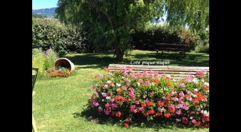 Hotel Le Caboulot  Vaumeilh