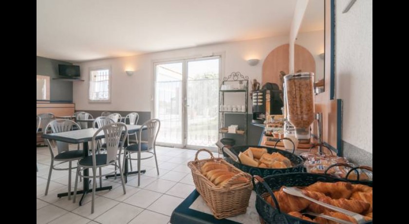 Hôtel Akena Clermont-l'hérault