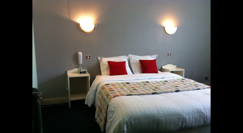 Hôtel Val de Loire à Azay-le-Rideau : Un Séjour Authentique au Cœur de la Vallée de la Loire