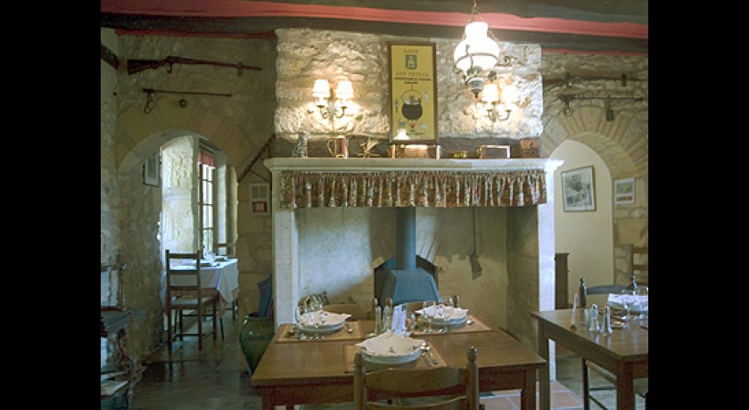 Hôtel-restaurant  Lou Peyrol  Montferrand-du-périgord