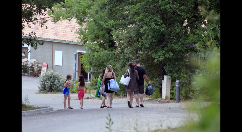 Résidence Terres De France - Hameaux Des Lacs  Monclar-de-quercy