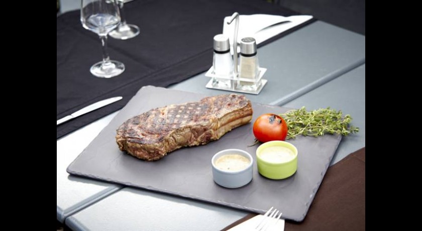 Hôtel-restaurant Campanile Buc 