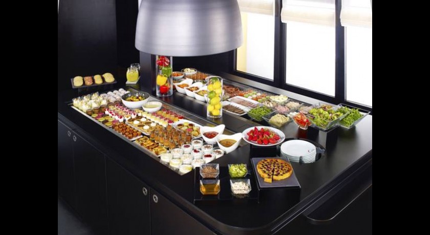 Hôtel-restaurant Campanile Buc 