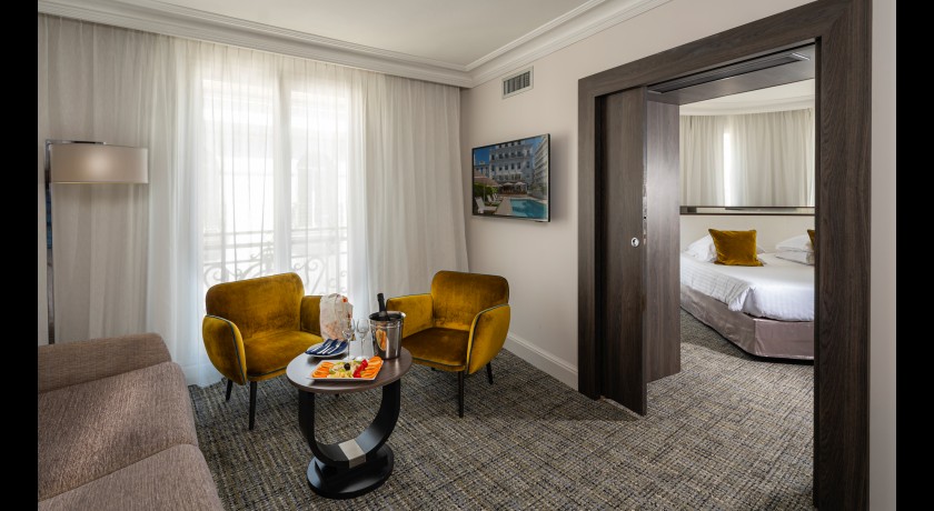 Hôtel Le Canberra Cannes - Luxe, Confort et Bien-Être au Cœur de la Côte d'Azur