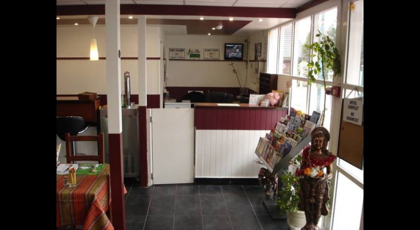 Hôtel Achères Oline – Les Olivers : Séjour Confortable à Proximité de Paris