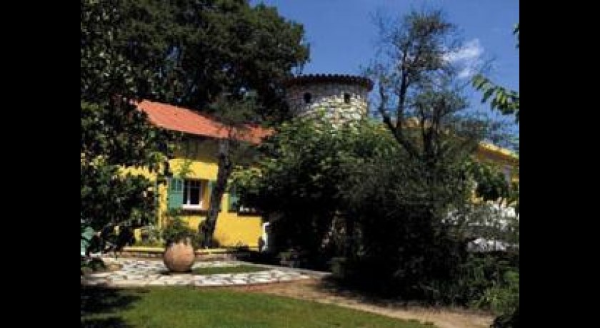 Hotel Auberge Du Colombier  Roquefort-les-pins