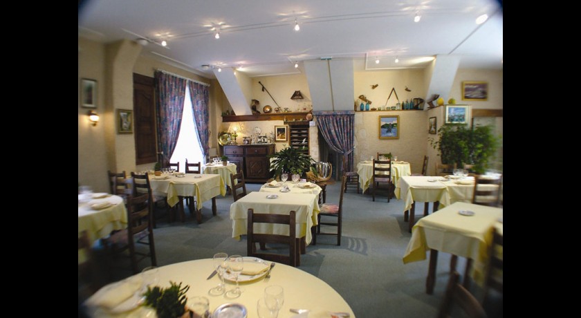Hôtel-restaurant Le Lion D'or  Manzac-sur-vern