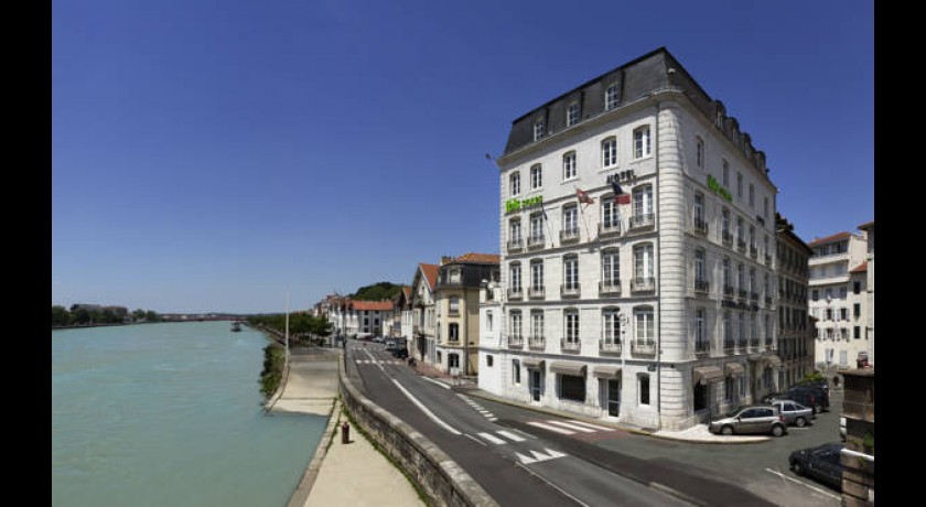 Hôtel  Loustau  Bayonne