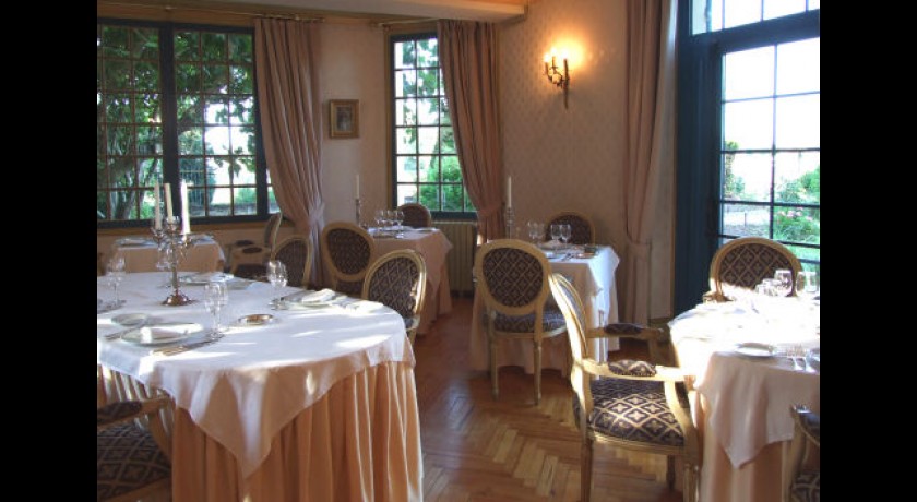 Hôtel-restaurant Le Mylord  Saint-laurent-des-vignes