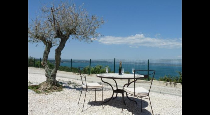 Appart'hotel Résidence La Provence  Saint-mitre-les-remparts