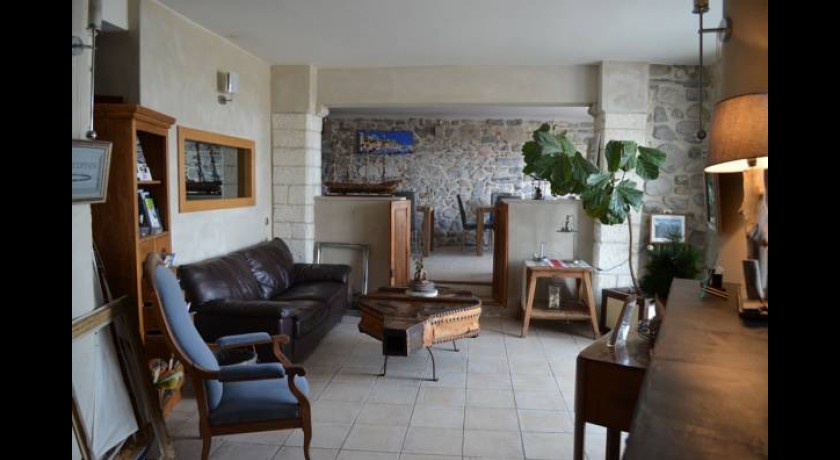 Hôtel La Caravelle  Ciboure