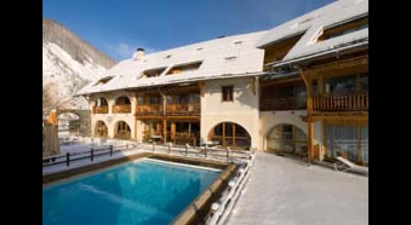 Hotel La Ferme De L'izoard  Arvieux