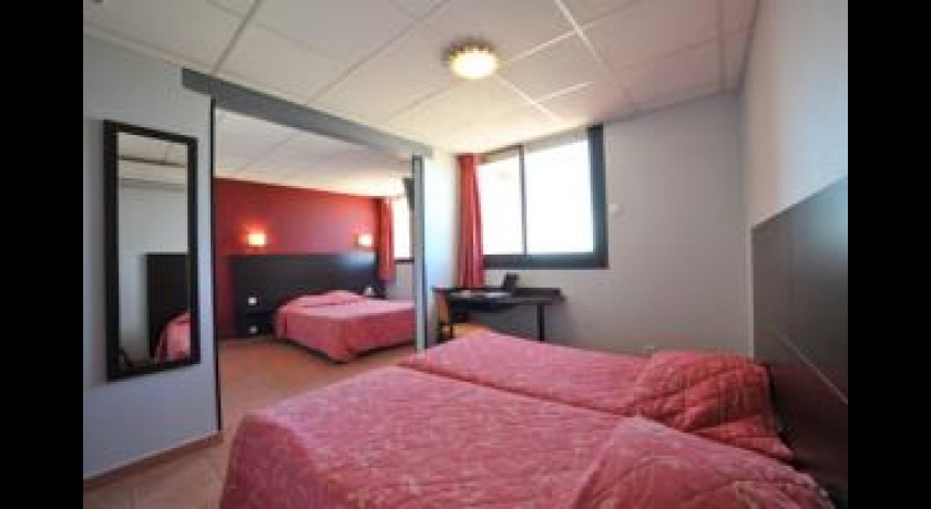 Hôtel Les Balladins Restaurant L'hacienda  Châteauneuf-les-martigues