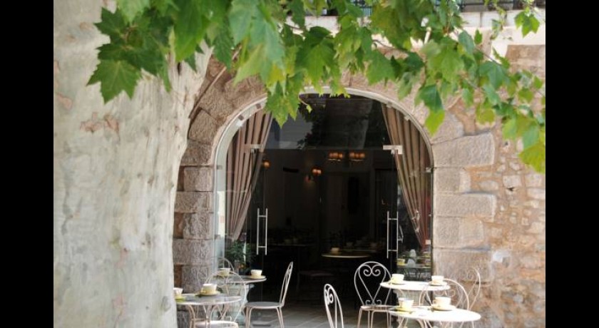 Hotel La Vallée De L'arc  Trets