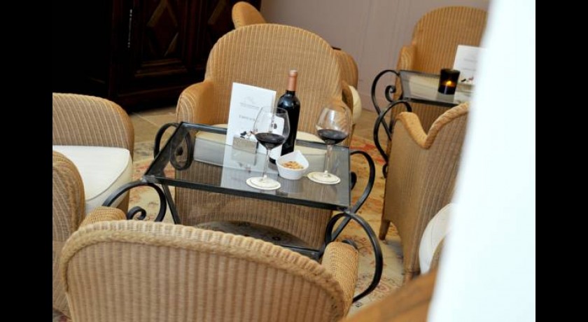 Hotel La Vallée De L'arc  Trets