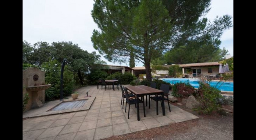 Hotel Le Devem De Mirapier  Cornillon-confoux