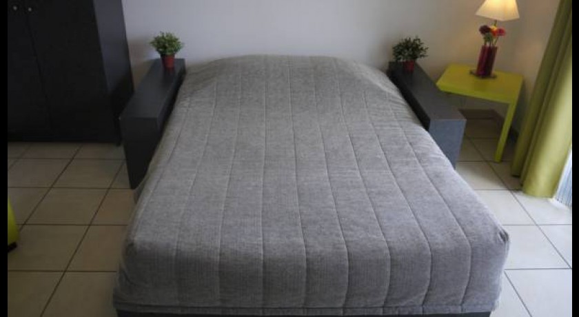 Hotel Le Louveteau  La ciotat