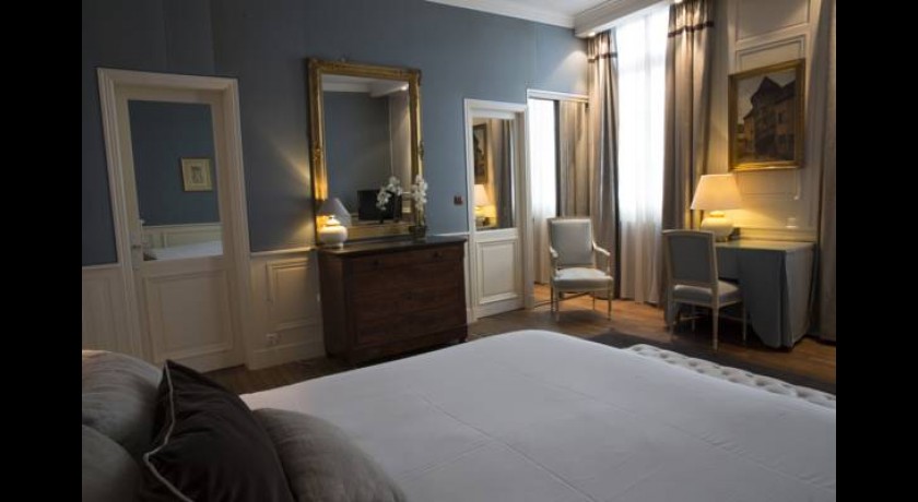 Hotel Le Grand Monarque  Chartres