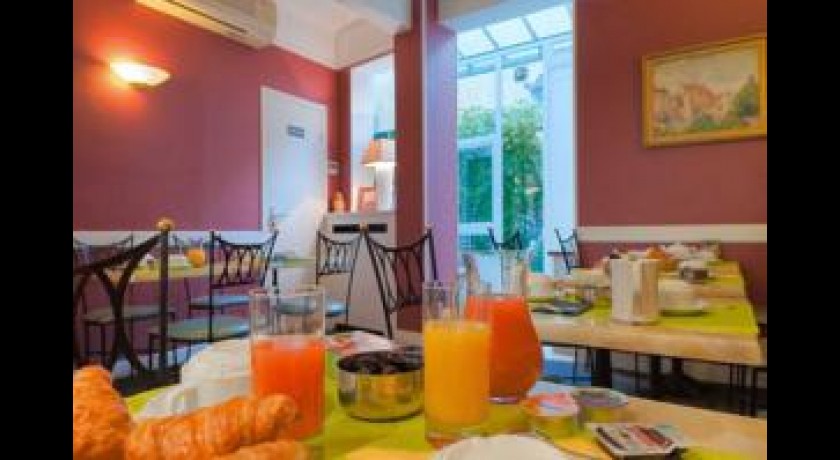 HÔTEL BALDI | Hôtel 3 Étoiles à Paris 15ème | Proche Tour Eiffel