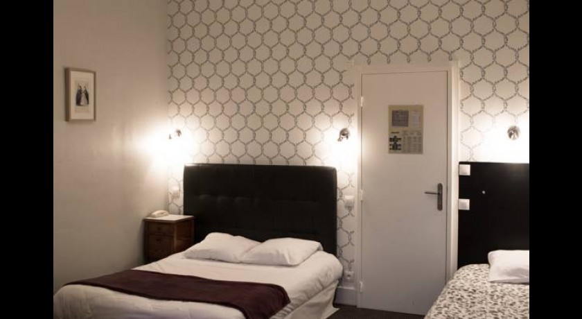 Hôtel Mirabeau à Tours - Charmant Hôtel 2 Étoiles en Centre-ville Près de la Gare et du Palais des Congrès