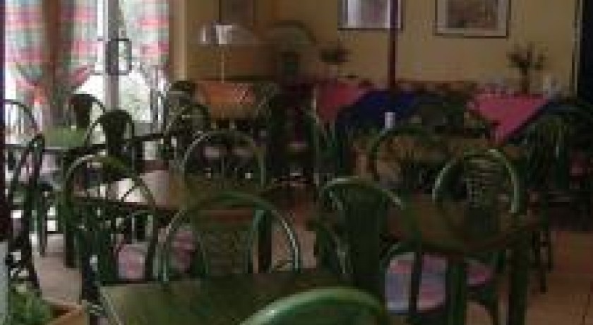 Séjour Inoubliable à Blois - HÔTEL IBIS STYLES BLOIS CENTRE GARE - Confort et Design