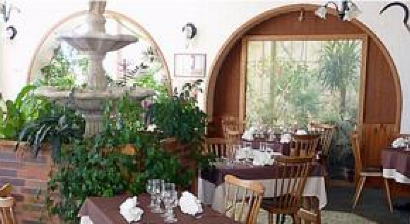 Hôtel Du Commerce  Bellegarde