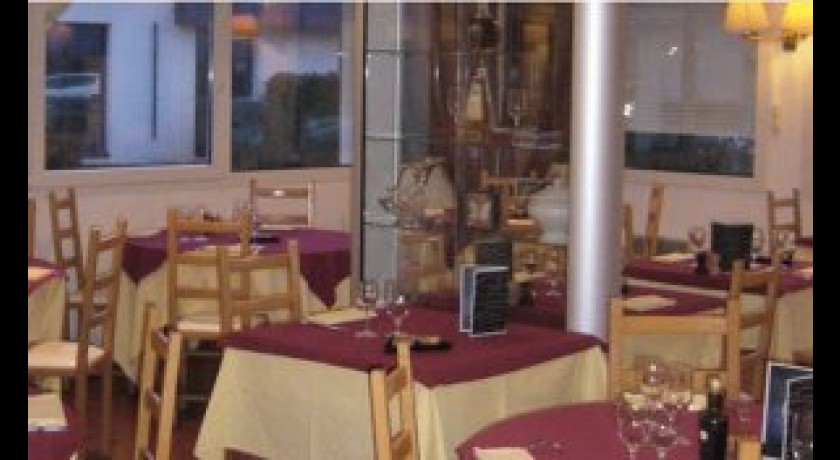 Kyriad Hôtel  La chapelle-saint-mesmin