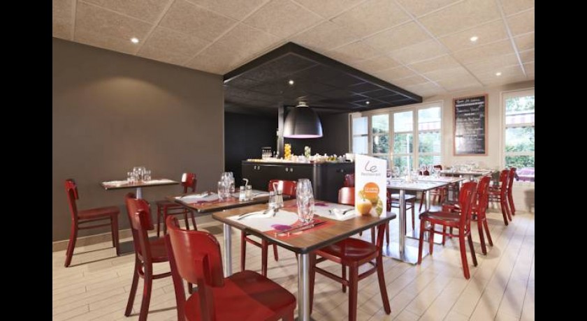 Séjournez au Campanile Orléans Sud La Source : Confort, Services Premium et Proximité Touristique