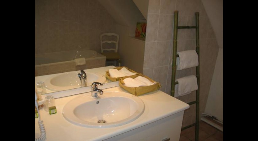 Hôtel Villa Marjane Orléans - Charme et Confort au Cœur de la Vallée de la Loire | Réservez dès maintenant