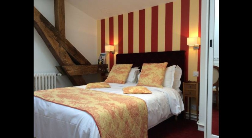 Kyriad Hotel  Saumur