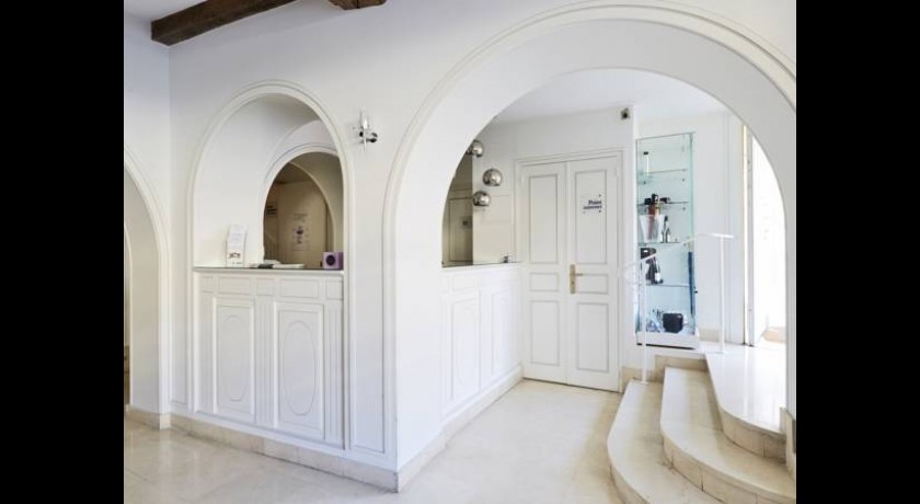 Kyriad Hotel  Saumur