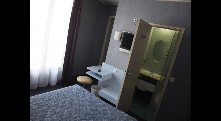 Hôtel de Flore à Montmartre, Paris 18e - Séjour 3 Étoiles proche du Sacré-Cœur