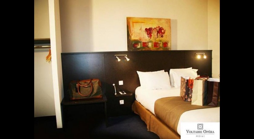 Séjournez à l'Hôtel Voltaire Opéra: Charme et Confort au Cœur de Nantes