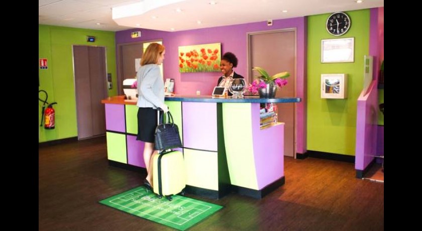 Hotel Express By Holiday Inn**  Angers
