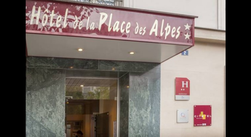 Hôtel De La Place Des Alpes  Paris