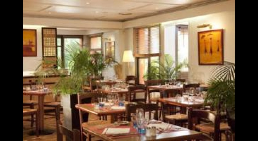 Hotel Campanile  Mayenne