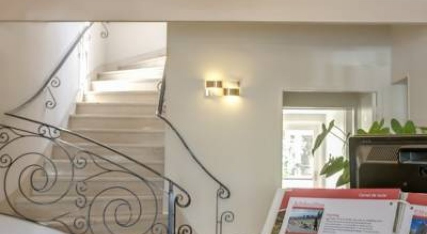 Hotel La Barque  Beaumont-sur-sarthe