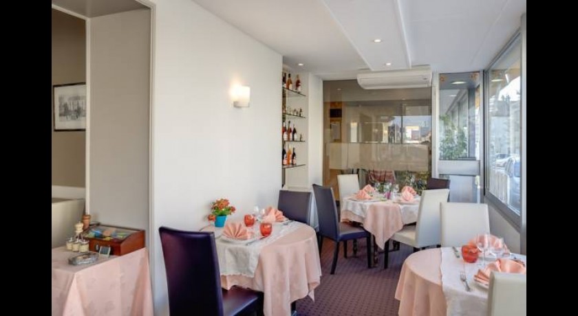 Hotel La Barque  Beaumont-sur-sarthe