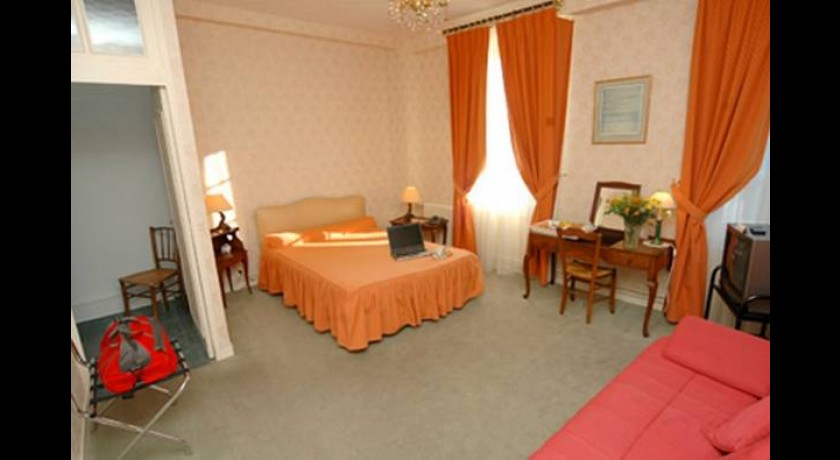 Hotel Le Volney  Saumur