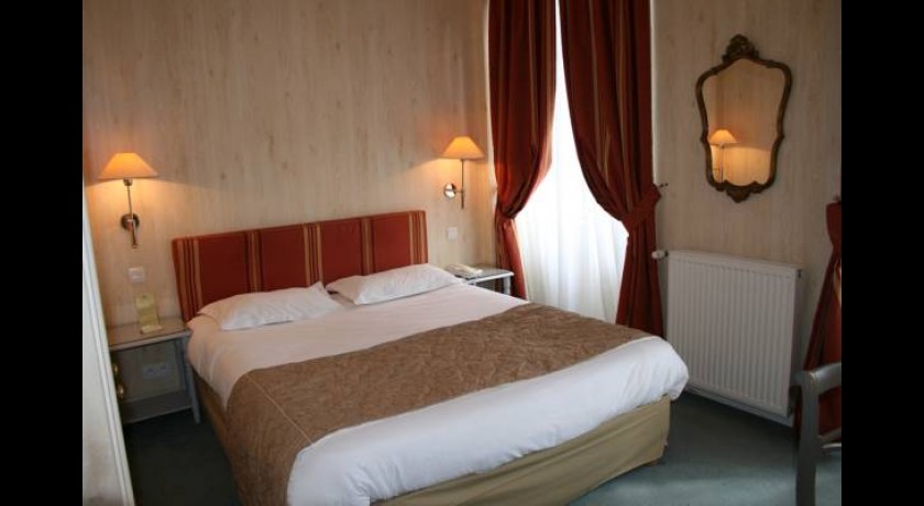 Hotel Le D'avaugour  Dinan