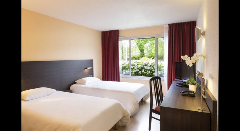 Hôtel Escale Océania Brest Aéroport - Confort et Modernité à Proximité de l'Aéroport de Brest