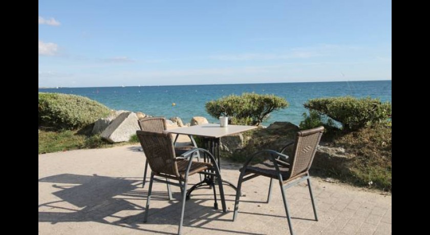 Hotel Les Mouettes  Larmor-plage