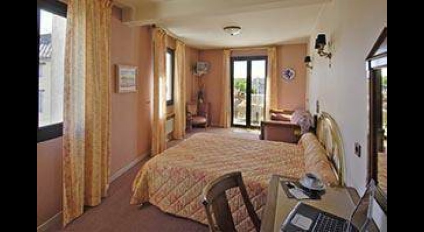 HÔtel De La Bourse  Pont-saint-esprit