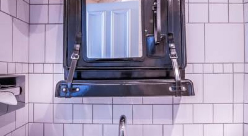 Hôtel Jules César  Paris