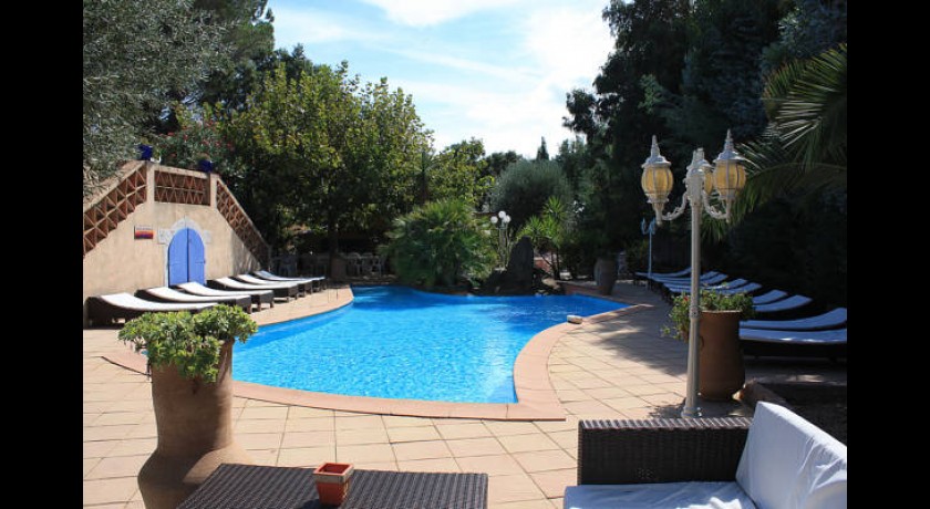 Hotel Athenopolis  Grimaud