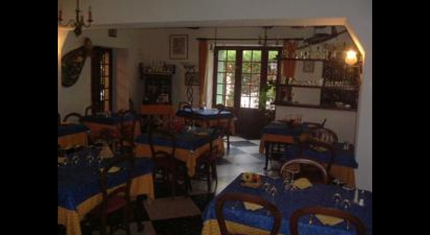 Hotel Hostellerie L'aiguebelle  Céreste