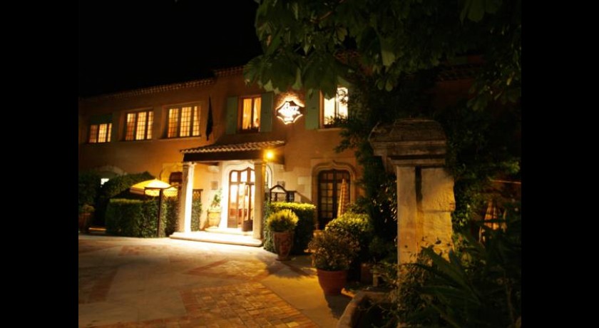 Hôtel Restaurant La Bonne Étape  Château-arnoux-saint-auban