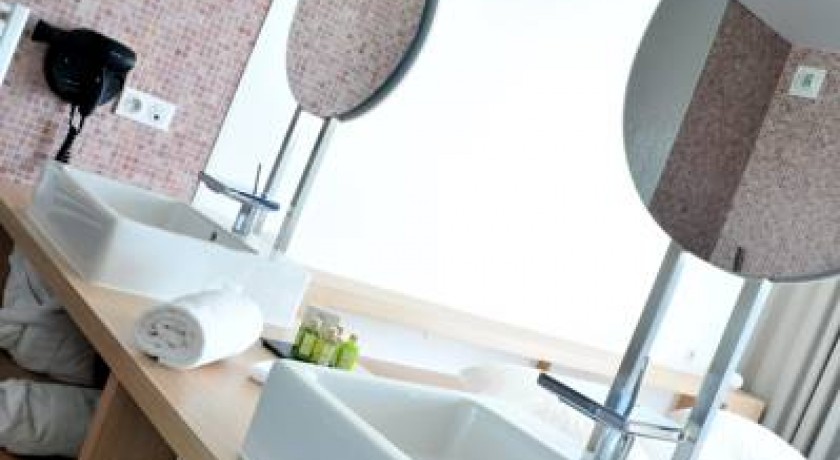 Hotel Les Jardins Du Lac  Trizay