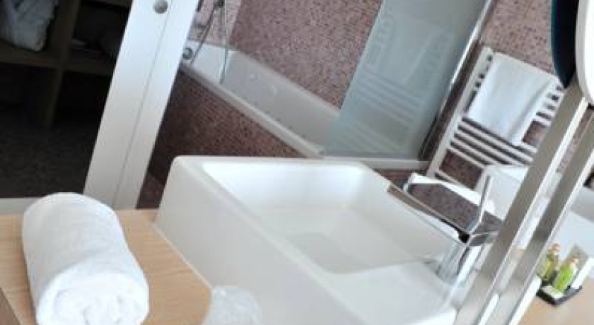 Hotel Les Jardins Du Lac  Trizay