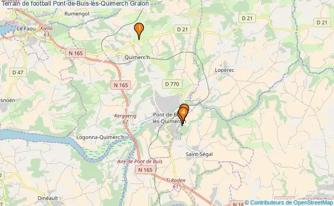 plan Terrain de football Pont-de-Buis-lès-Quimerch : 4 équipements
